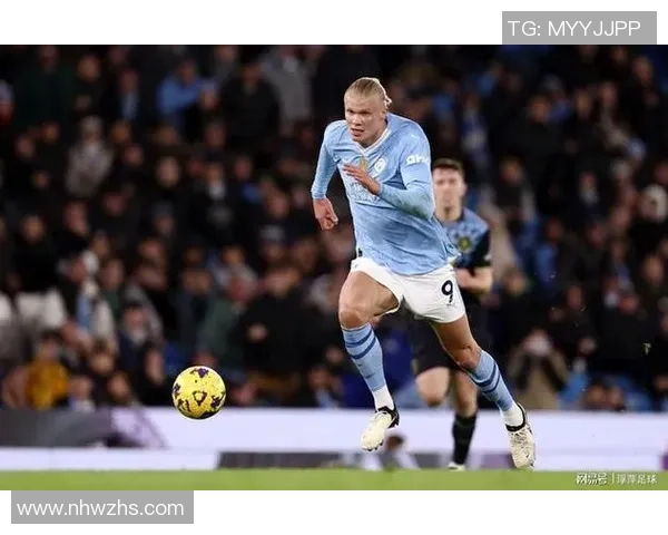 哈兰德：从足球新星到世界顶级前锋的传奇之路